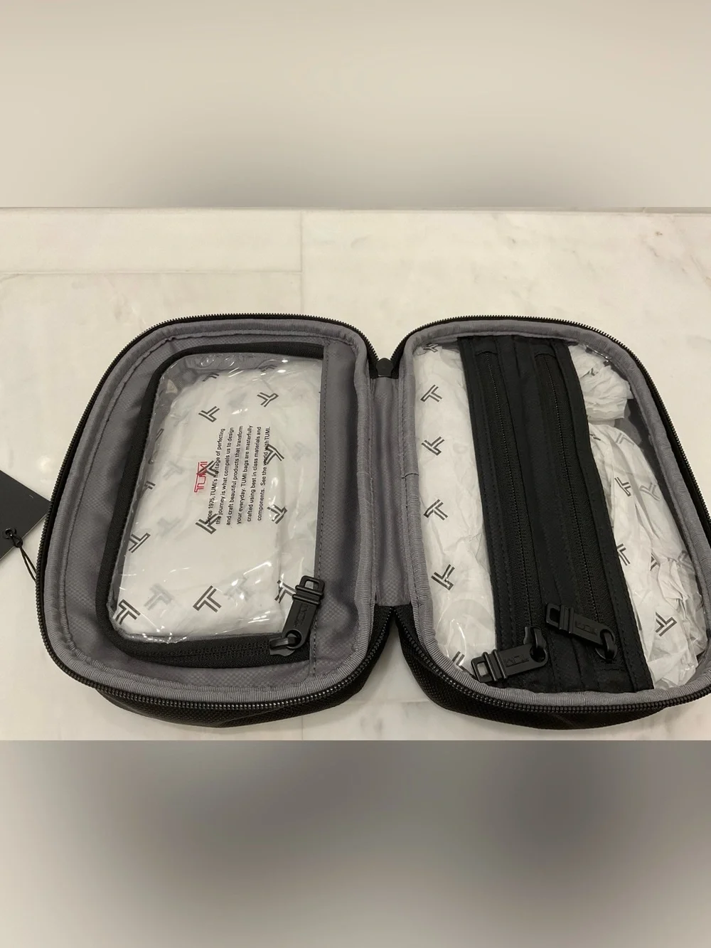 NEW Tumi GEN 4.3 - 8.5” Ballistic Nylon Zippered Split Travel Dopp Kit - BLACK ❗